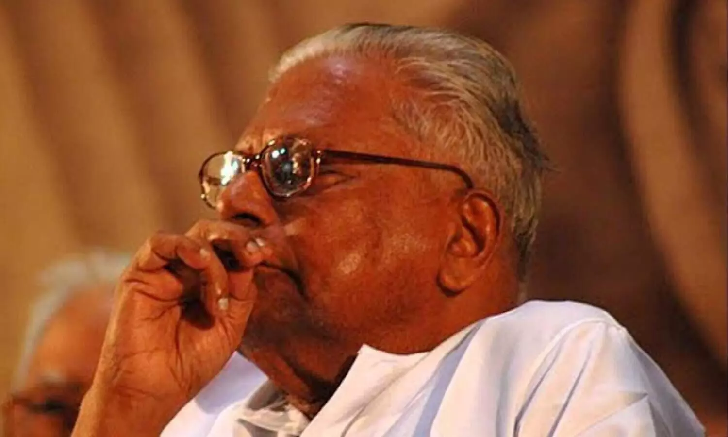 vs achuthanandan