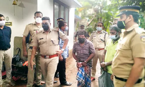 കുറുവ സംഘത്തെ വീടുകളിലെത്തിച്ച്​ തെളിവെടുത്തു; ഭീതിയുടെ നിമിഷങ്ങൾ ഓർത്തെടുത്ത് വിജയലക്ഷ്​മി