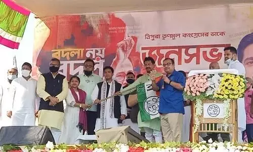 BJP Leader Rajib Banerjee and Tripura MLA Ashis Das Join Trinamool Congress in Presence of Abhishek Banerjee