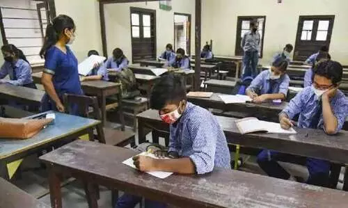 10 ശതമാനം സീറ്റ് മെറിറ്റിലേക്ക് മാറ്റൽ: എയ്ഡഡ് മാനേജ്മെൻറുകൾ കോടതിയിലേക്ക്