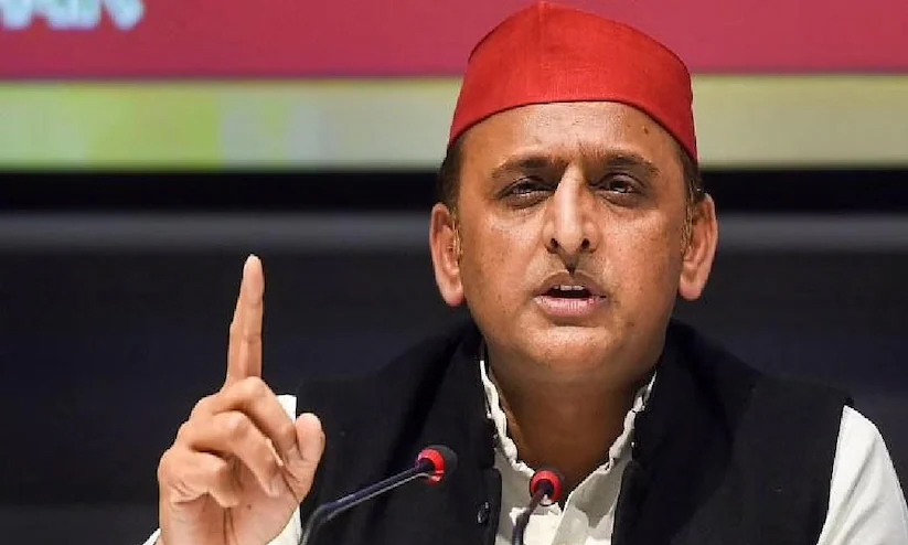 മത്സരിക്കില്ലെന്ന് അഖിലേഷ്; പാർട്ടി തീരുമാനിക്കുമെന്ന് നേതാക്കൾ മത്സരിക്കില്ലെന്ന് അഖിലേഷ്; പാർട്ടി തീരുമാനിക്കുമെന്ന് നേതാക്കൾ