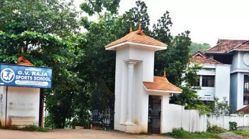 ജീ​വ​ന​ക്കാ​രി​യോ​ട് അ​പ​മ​ര്യാ​ദ​യാ​യി പെ​രു​മാ​റി​;  സി.എസ്. പ്രദീപിനെതിരെ വകുപ്പുതല അന്വേഷണം