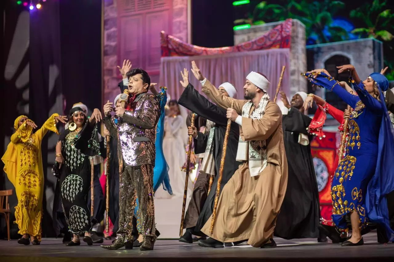 കാണികൾക്ക്​ ഹാസ്യരസം പകർന്ന്​ സലാം മുറബ്ബ നാടകം