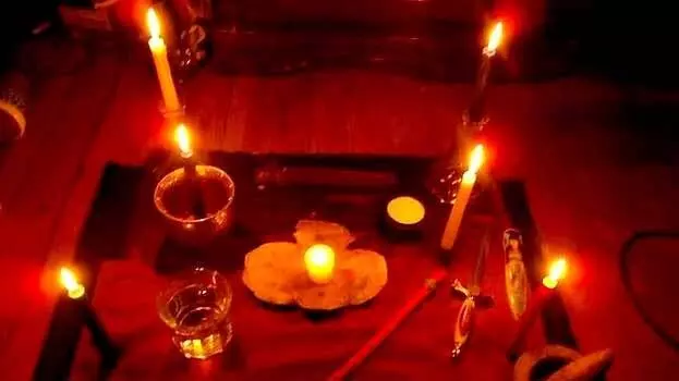 കോഴിക്കോട്​ ​ ഡോക്​ടറുടെ കുടുംബത്തിന്​​ ഐശ്വര്യ ചികിത്സയെന്ന പേരിൽ മന്ത്രവാദി തട്ടിയത്​ 45 പവൻ