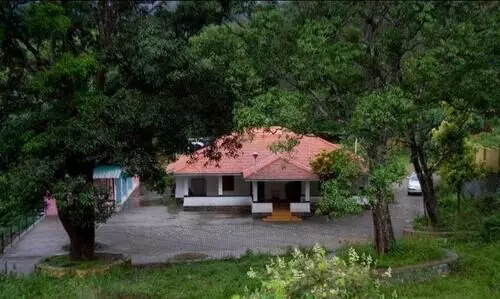 ponmudi guest house