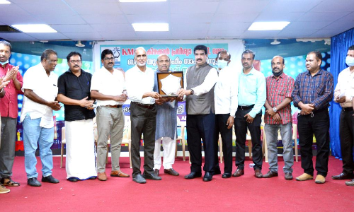 യു.​എ. റ​ഹീ​മി​ന് യാ​ത്ര​യ​യ​പ്പ്​​