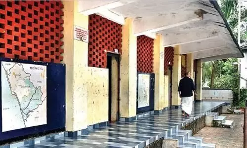 ഒരു കുട്ടിപോലും പ്രവേശനോത്സവത്തിനെത്താതെ കോഴിക്കോട്​ നഗരത്തിലെ കോട്ടൂളി ജി.എൽ.പി സ്​കൂൾ