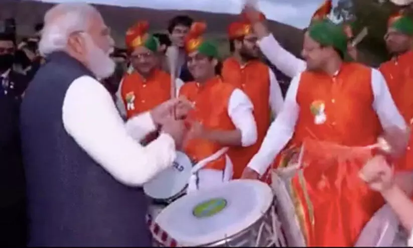 PM Modi drums