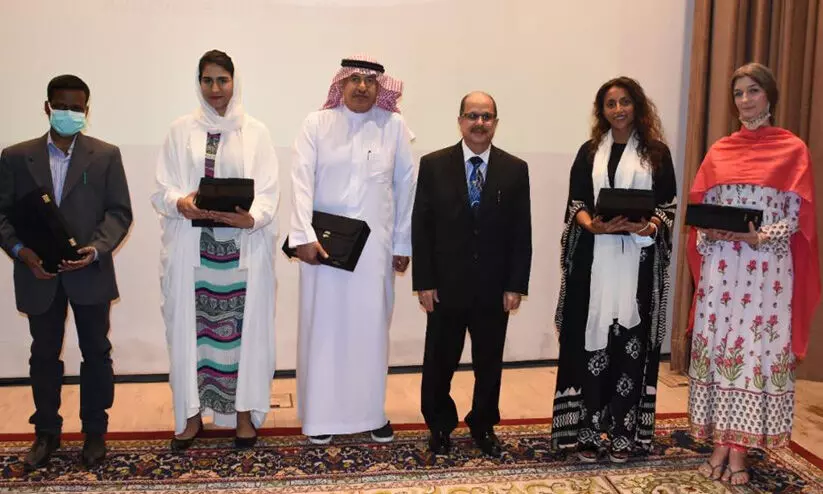 സൗദിയിൽ ആയുർവേദം പ്രചരിപ്പിക്കാൻ ഇന്ത്യൻ എംബസി സൗദിയിൽ ആയുർവേദം പ്രചരിപ്പിക്കാൻ ഇന്ത്യൻ എംബസി