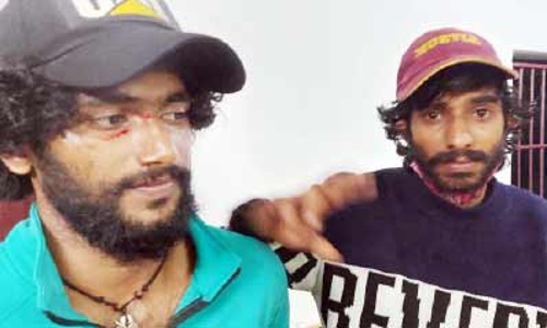 ട്രെ​യി​നി​ൽ മാ​ധ്യ​മ​പ്ര​വ​ര്‍ത്ത​ക​ക്കും ഭ​ര്‍ത്താ​വി​നും നേ​രെ ആ​ക്ര​മ​ണം: ര​ണ്ടു​പേ​ർ പി​ടി​യി​ല്‍