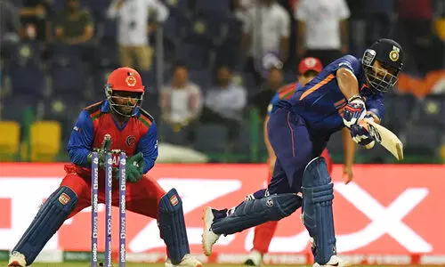 ഇന്ത്യ ഇന്ത്യയായി; അഫ്​ഗാന്​ ജയിക്കാൻ 211 റൺസ്​ വേണം