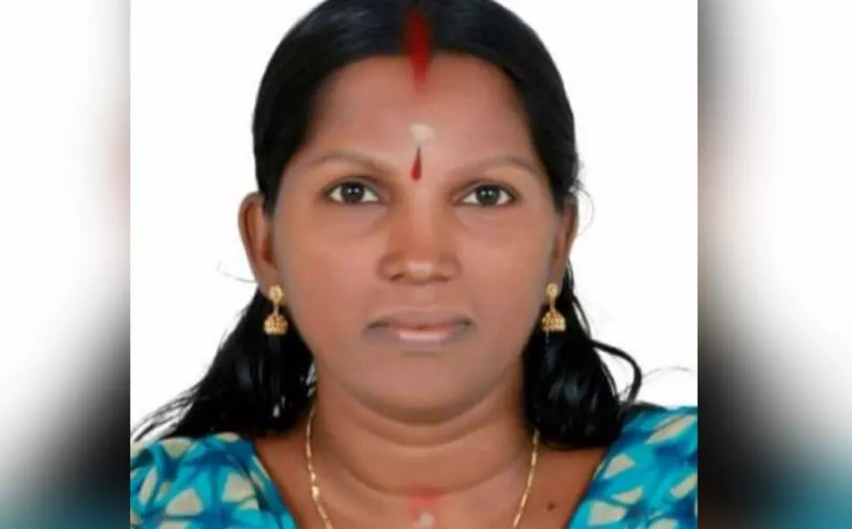 എലിപ്പനി ബാധിച്ച് യുവതി മരിച്ചു എലിപ്പനി ബാധിച്ച് യുവതി മരിച്ചു