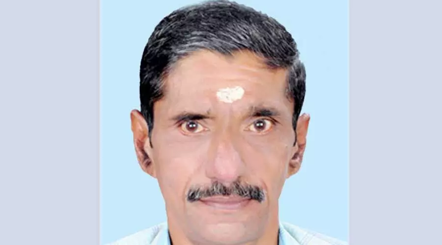 കെ.എസ്.ആര്.ടി.സി ബസിടിച്ച് കോണ്ക്രീറ്റ് കാത്തിരിപ്പു കേന്ദ്രം തകര്ന്ന് ഒരാള് മരിച്ചു കെ.എസ്.ആര്.ടി.സി ബസിടിച്ച് കോണ്ക്രീറ്റ് കാത്തിരിപ്പു കേന്ദ്രം തകര്ന്ന് ഒരാള് മരിച്ചു