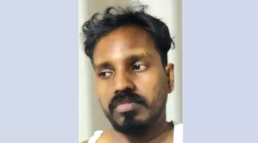 പ്രായപൂർത്തിയാകാത്ത കുട്ടിയെ പീഡിപ്പിച്ച കേസിൽ ടെലികോം കമ്പനി ജീവനക്കാരൻ അറസ്റ്റിൽ പ്രായപൂർത്തിയാകാത്ത കുട്ടിയെ പീഡിപ്പിച്ച കേസിൽ ടെലികോം കമ്പനി ജീവനക്കാരൻ അറസ്റ്റിൽ