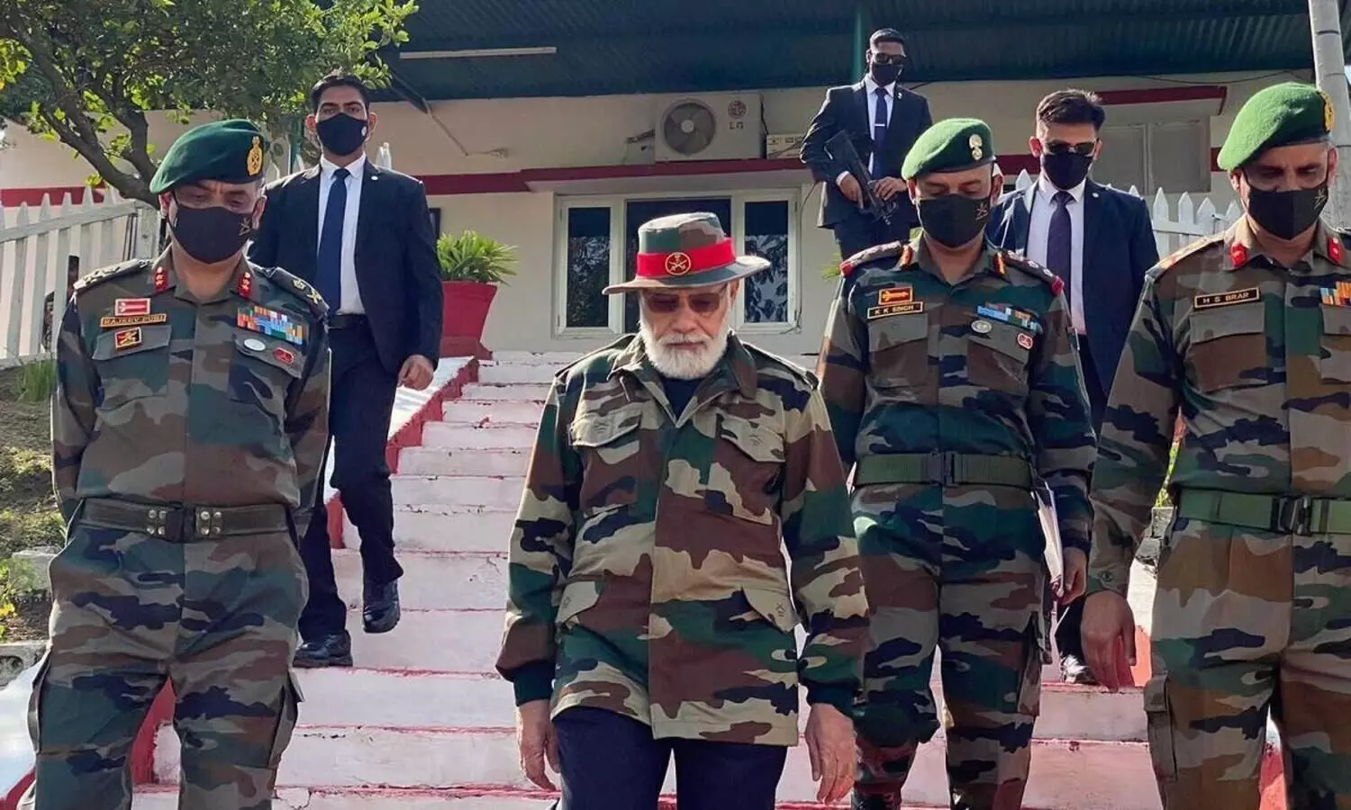 സർജിക്കൽ സ്‌ട്രൈക്കുകൾ താൻ നേരിട്ട്​ നിരീക്ഷിച്ചിരുന്നുവെന്ന്​ മോദി; അവസാനത്തെ സൈനികനേയും സുരക്ഷിതനാക്കി