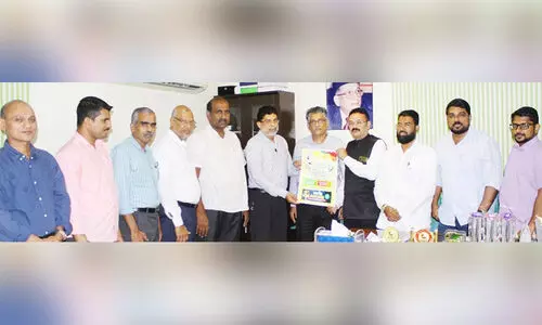 സ​ർ​ഗോ​ത്സ​വം പോ​സ്​​റ്റ​ർ പ്ര​കാ​ശ​നം ചെ​യ്​​തു