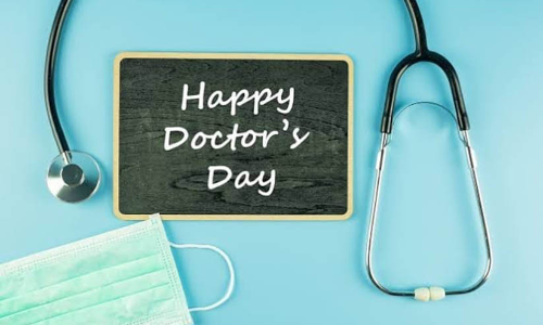 സേ​വ​ന​ത്തി​ന്​ ആ​ദ​ര​മാ​യി ഡോ​ക്​​ടേ​ഴ്​​സ്​ ദി​നം ആ​ച​രി​ച്ചു