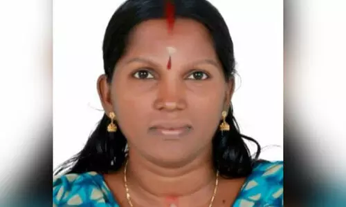 എലിപ്പനി ബാധിച്ച് യുവതി മരിച്ചു എലിപ്പനി ബാധിച്ച് യുവതി മരിച്ചു