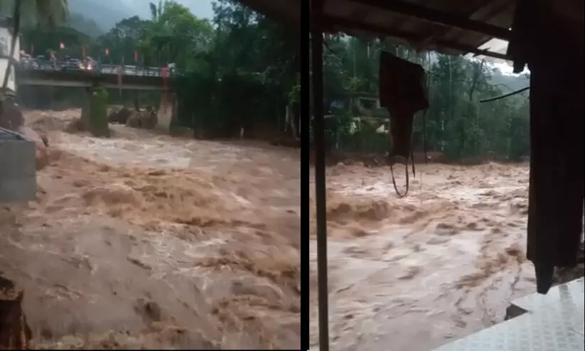 കൂട്ടിക്കൽ ഇളങ്കാട്ടിൽ ഉരുൾപൊട്ടൽ; പുഴയിൽ ജലനിരപ്പ് ഉയർന്നു - വിഡിയോ