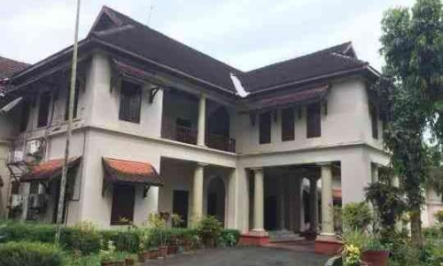 ആലുവ പാലസിലെ നവീകരണ പ്രവർത്തനങ്ങൾ പാതിവഴിയിൽ നിലച്ച നിലയിൽ