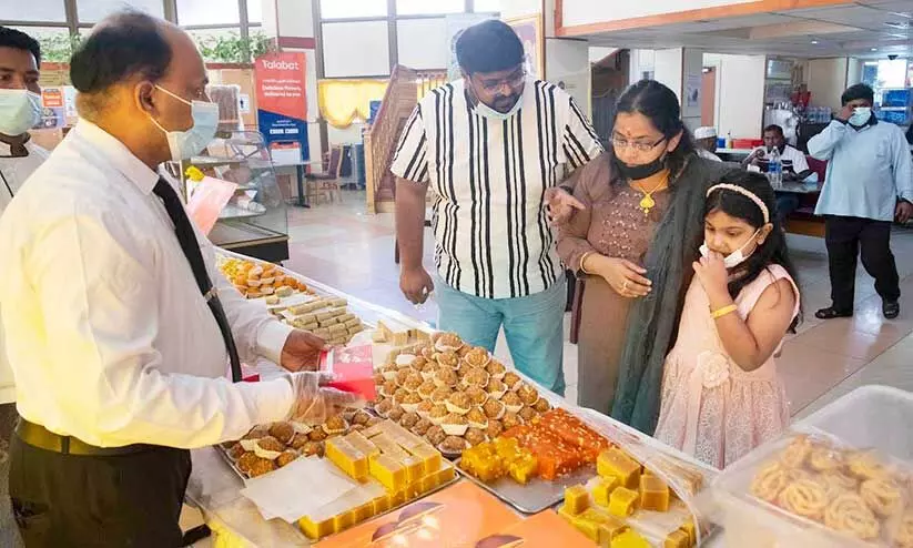 ദീപാവലി ആഘോഷം വർണാഭം