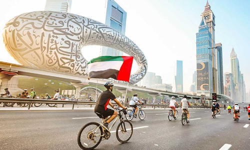 നഗരം കീഴടക്കി സൈക്കിളുകൾ; റോഡ്​ കൈയടക്കി റൈഡർമാർ