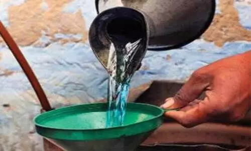 മീൻപിടിത്ത മേഖലക്ക്​ പ്രഹരമായി മണ്ണെണ്ണ വിലവർധന​; നിൽക്കകള്ളിയില്ലാതെ പരമ്പരാഗത മത്സ്യത്തൊഴിലാളികൾ