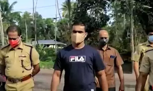 മതം മാറാൻ നിർബന്ധിച്ച് ക്രൂരമർദനം: ഡോക്ടർ റിമാൻഡിൽ