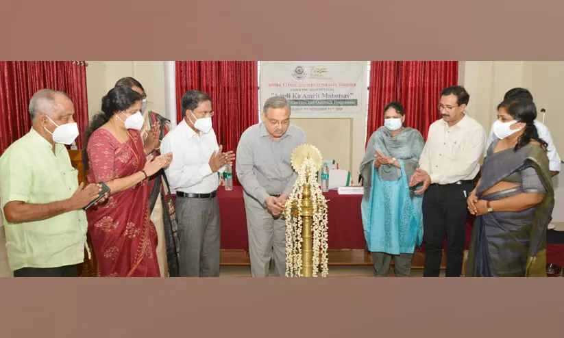 ട്രാൻസ് ജെൻഡേഴ്സിന് സൗജന്യ നിയമ സഹായം ലഭ്യമാക്കും -ജസ്റ്റിസ് കെ. വിനോദ് ചന്ദ്രന് ട്രാൻസ് ജെൻഡേഴ്സിന് സൗജന്യ നിയമ സഹായം ലഭ്യമാക്കും -ജസ്റ്റിസ് കെ. വിനോദ് ചന്ദ്രന്