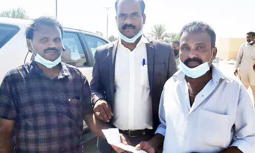 നി​യ​മ​ക്കു​രു​ക്ക​ഴി​ച്ച്​ ജോ​ൺ ഫി​ലി​പ്പോ​സ്​ നാ​ട്ടി​ലേ​ക്ക്​