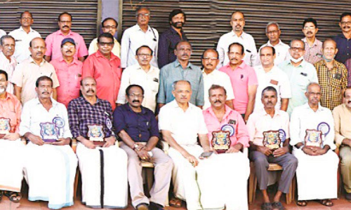 ക​ട​ലോ​ർ​മ​ക​ൾ പ​ങ്കു​വെ​ച്ച് ക​പ്പ​ലോ​ട്ട​ക്കാ​ർ