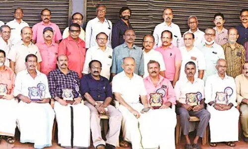 ക​ട​ലോ​ർ​മ​ക​ൾ പ​ങ്കു​വെ​ച്ച് ക​പ്പ​ലോ​ട്ട​ക്കാ​ർ