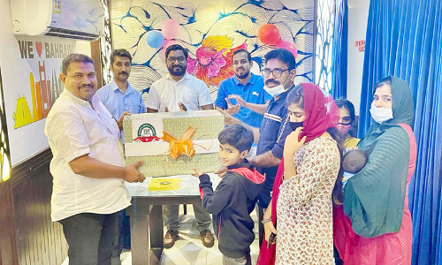 കേ​ര​ള​പ്പി​റ​വി ആ​ഘോ​ഷി​ച്ചു