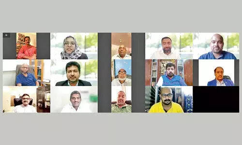 മാ​ധ്യ​മ​പ്ര​വ​ർ​ത്ത​നം വെ​ല്ലു​വി​ളി നി​റ​ഞ്ഞ​ത്​ –പാ​രി ര​വീ​ന്ദ്ര​ൻ