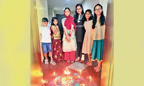 ദീ​പാ​വ​ലി​ ആഘോഷിച്ച്​ ഖ​ത്ത​റി​ലെ ഇ​ന്ത്യ​ൻ സ​മൂ​ഹം