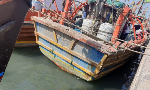 ഗുജറാത്ത്​ തീരത്ത് പാക്​​ വെടിവെപ്പ്​; മത്സ്യത്തൊഴിലാളി കൊല്ലപ്പെട്ടതായി വിവരം