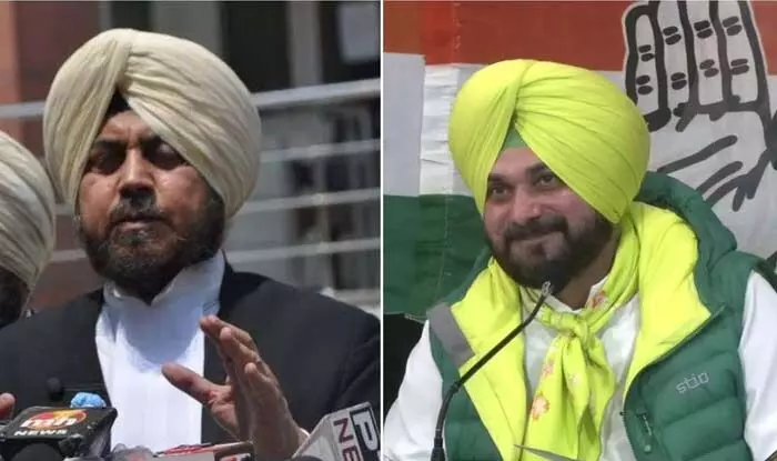 നി​യ​മ​ത്തി​ന്​ ക​ണ്ണി​ല്ലായിരിക്കാം; പക്ഷേ,  പ​ഞ്ചാ​ബു​കാ​ർ അ​ന്ധ​ര​ല്ല -സി​ദ്ദു​വും ഡി​യോ​ളും തമ്മിൽ പോര്​ തു​ട​രു​ന്നു