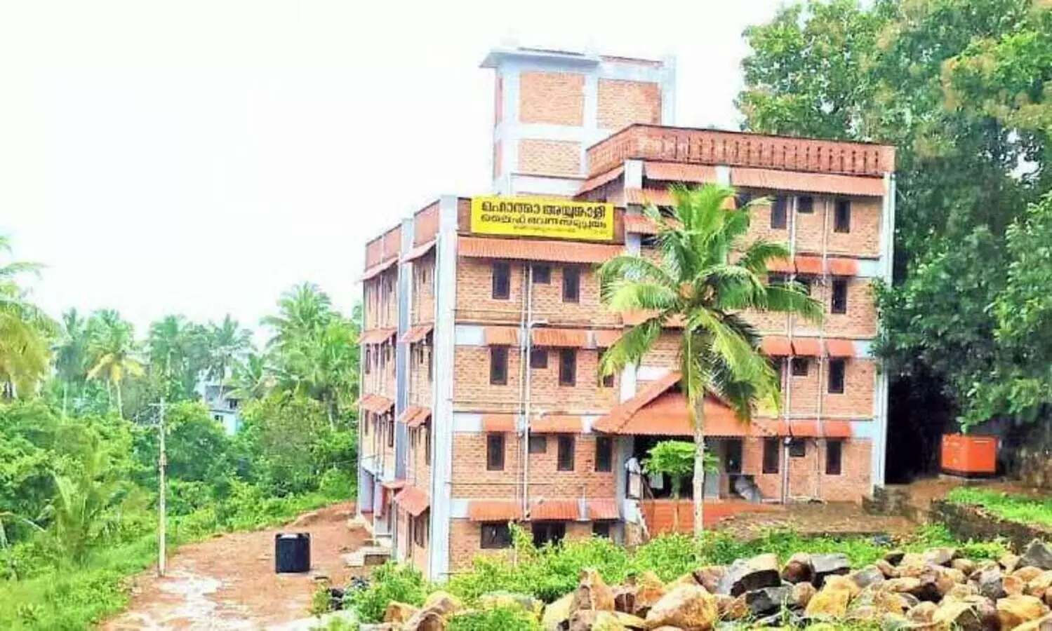 21 പ​ട്ടി​ക​ജാ​തി കു​ടും​ബ​ങ്ങ​ൾ​ക്ക്​ ഫ്ലാ​റ്റ്​ ഇ​ന്ന്​ കൈ​മാ​റും