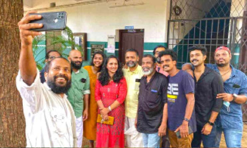 തിങ്കളാഴ്ച നിശ്ചയംപ്രവർത്തകർക്ക് അനുമോദനം