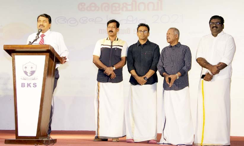 ഏറെ ഭാ​ഷാ​ഭി​മാ​ന​മു​ള്ള​വ​രാ​ണ് പ്ര​വാ​സി മ​ല​യാ​ളി​ക​ൾ -ക​ൽ​പ​റ്റ നാ​രാ​യ​ണ​ൻ