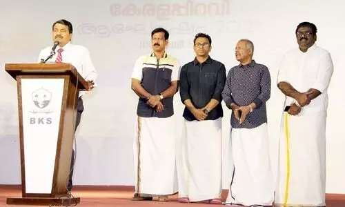 ഏറെ ഭാ​ഷാ​ഭി​മാ​ന​മു​ള്ള​വ​രാ​ണ് പ്ര​വാ​സി മ​ല​യാ​ളി​ക​ൾ -ക​ൽ​പ​റ്റ നാ​രാ​യ​ണ​ൻ