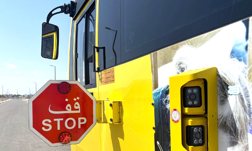 സ്‌​കൂ​ള്‍ ബ​സ് സ്​​റ്റോ​പ് സി​ഗ്‌​ന​ല്‍ അ​വ​ഗ​ണി​ച്ചാ​ല്‍ 1000 ദി​ര്‍ഹം പി​ഴ