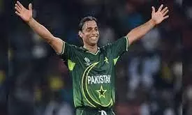 തത്സമയ പരിപാടിക്കിടെ രാജി; അക്തറിനെതിരെ 10 കോടി നഷ്ടപരിഹാരക്കേസ് തത്സമയ പരിപാടിക്കിടെ രാജി; അക്തറിനെതിരെ 10 കോടി നഷ്ടപരിഹാരക്കേസ്