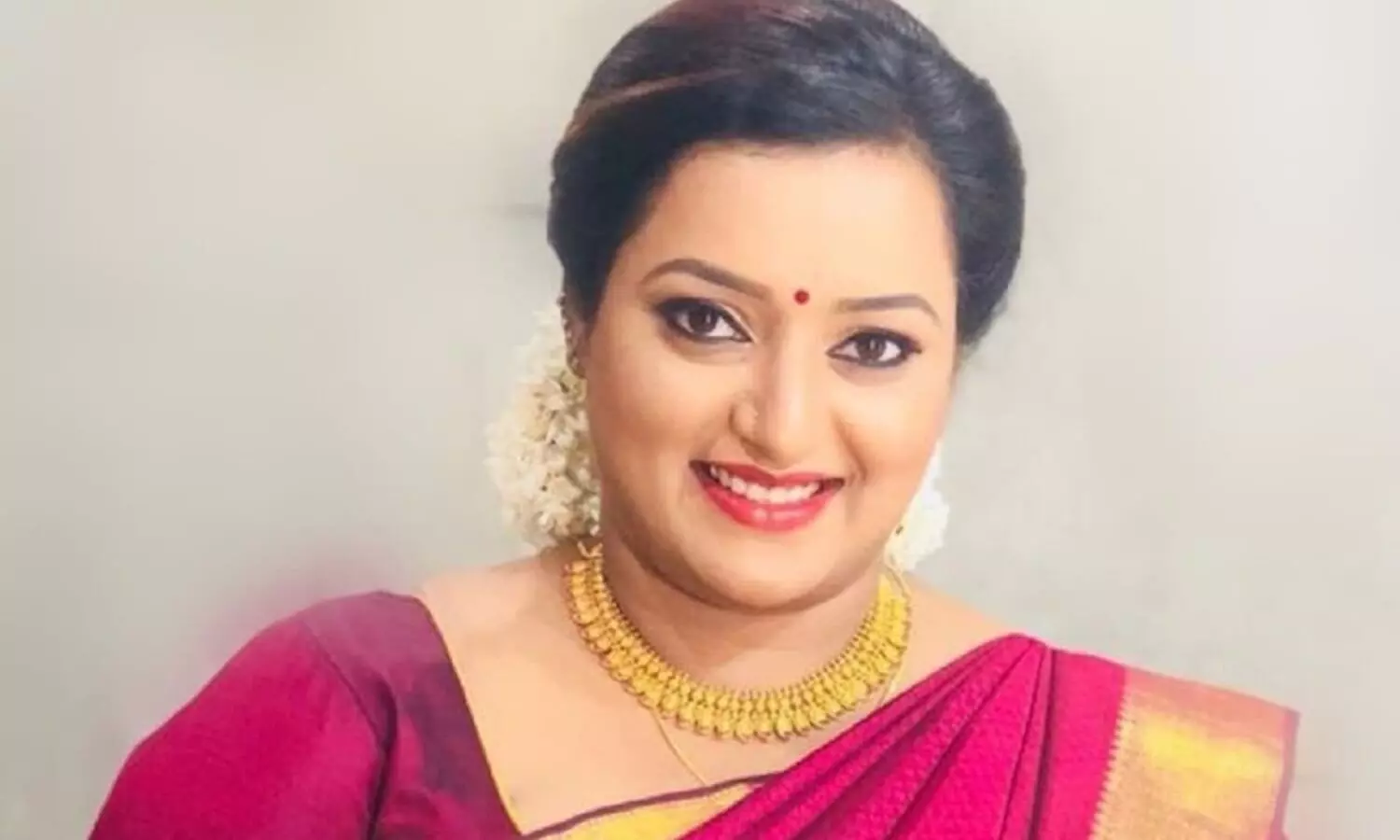 സ്വ​പ്‌​ന സു​രേ​ഷ് വ്യാജ സർട്ടിഫിക്കറ്റ് കേസ്: കുറ്റപത്രം വായിക്കുന്നത് മാറ്റി