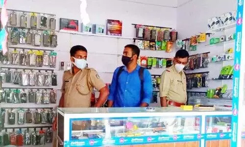mobile phone shop