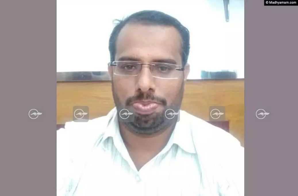 റാബിഖ് വാഹനാപകടം; ഡ്രൈവർ റഊഫ് കൊളക്കാടനും മരിച്ചു റാബിഖ് വാഹനാപകടം; ഡ്രൈവർ റഊഫ് കൊളക്കാടനും മരിച്ചു