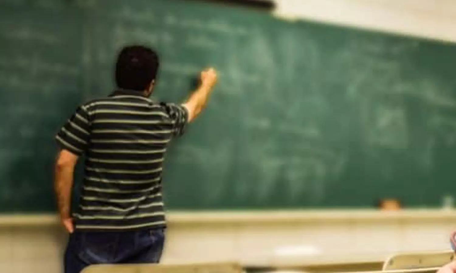 വരൂ, കേരള കേന്ദ്ര വാഴ്​സിറ്റിയിൽ അധ്യാപകരാകാം; 71 ഒഴിവ്​, ഓ​ണ്‍ലൈ​നാ​യി അ​പേ​ക്ഷി​ക്കാം