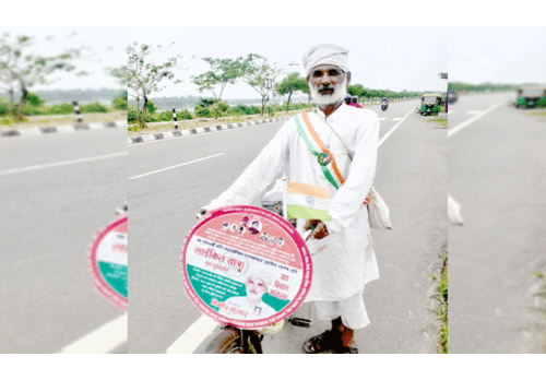വലിയ സ്വപ്​നങ്ങളുടെ സൈക്കിളിൽ വിനോദ്​ കുമാർ കേരളത്തിൽ