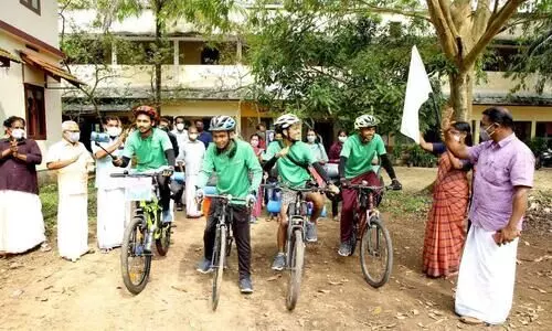 വാക്സിൻ സന്ദേശവുമായി വിദ്യാർത്ഥി സംഘത്തിൻ്റെ സൈക്കിൾ യാത്ര