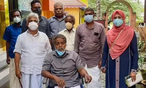 വീട്ടുകാർ ഉപേക്ഷിച്ച അവശനായ പ്രവാസിയെ ആശ്രയ സങ്കേതം ഏറ്റെടുത്തു